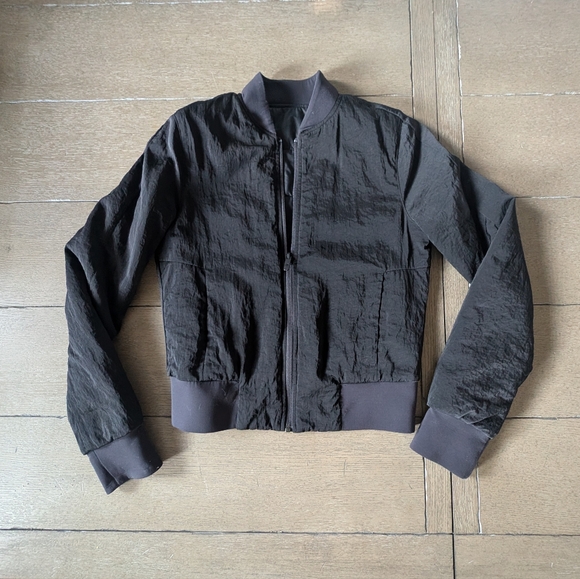 Non Stop Lululemon Reversible Bomber Jacket - Picture 4 of 7